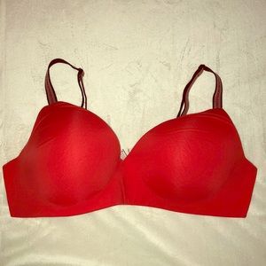 EUC Victoria’s Secret wireless bra, 38D